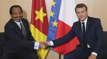 Macron en mission pour recruter l’Afrique à bord de la coalition anti-Russe